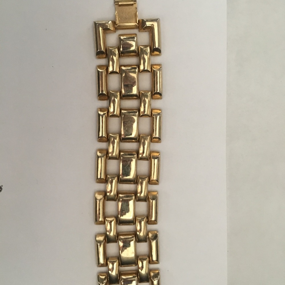 Vintage gold tone heavy bracelet Macy’s